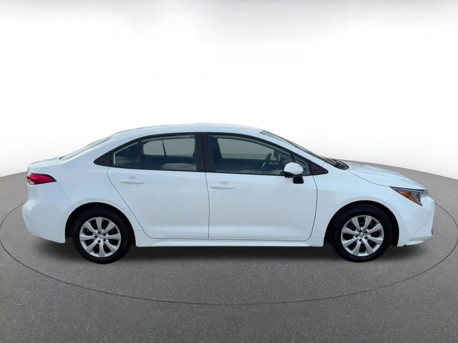 Thumbnail: 2025 Toyota Corolla - 16