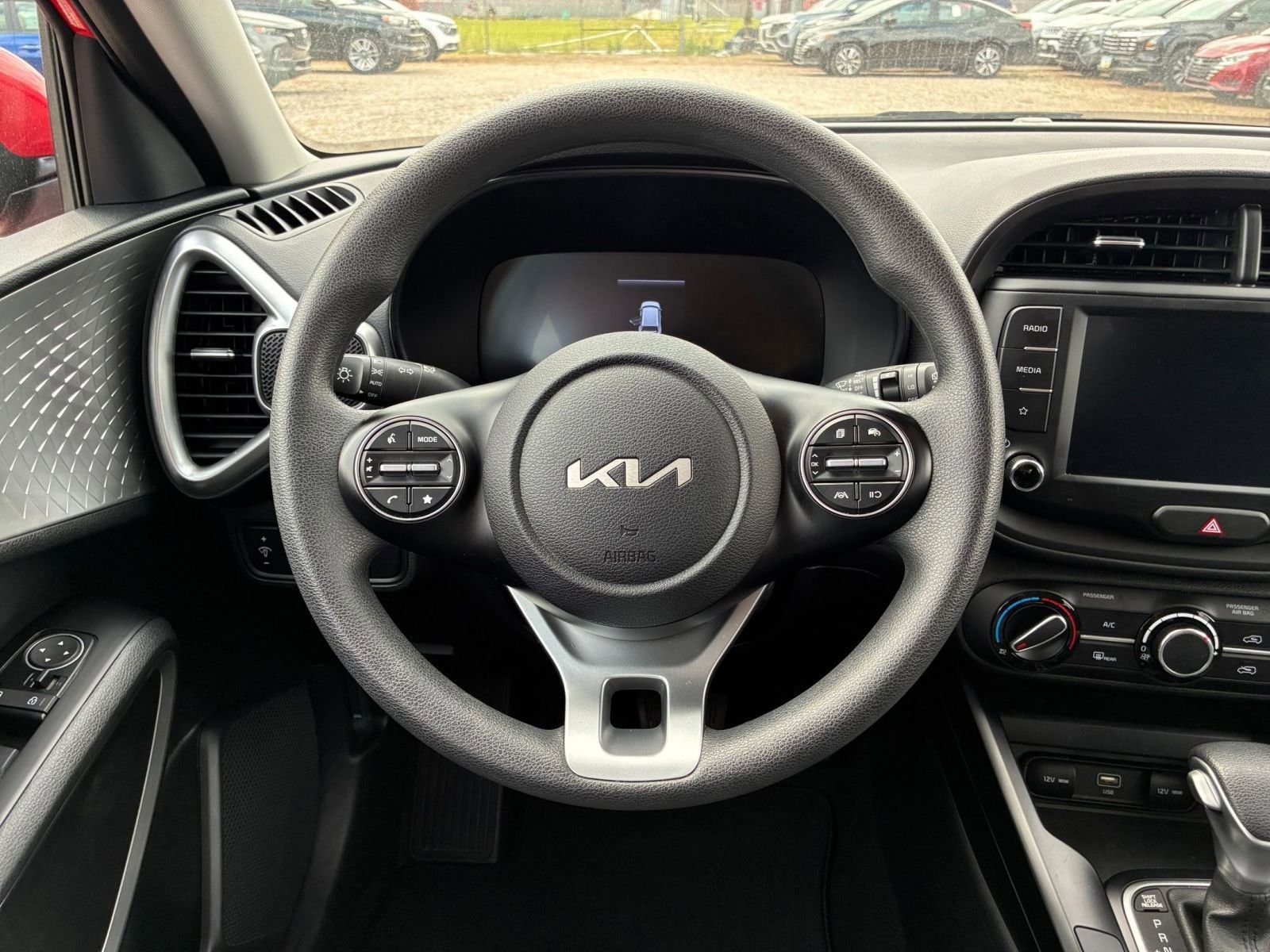 Thumbnail: 2025 Kia Soul - 25