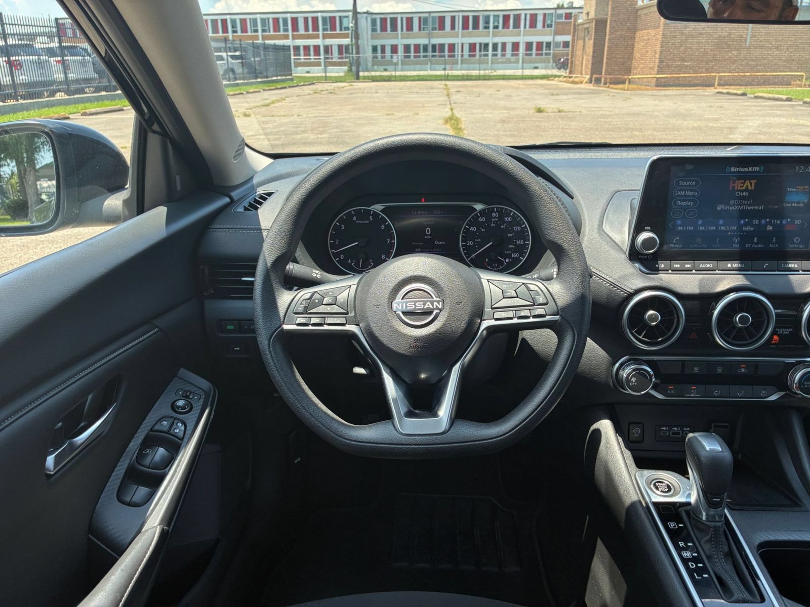Thumbnail: 2025 Nissan Sentra - 32