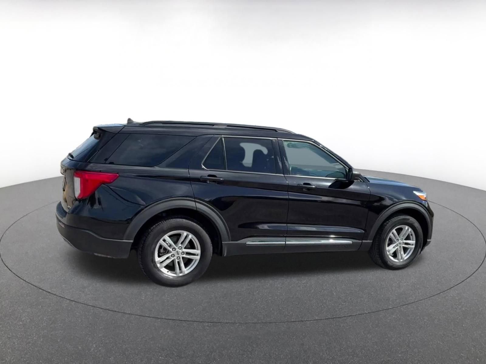 Thumbnail: 2024 Ford Explorer - 15
