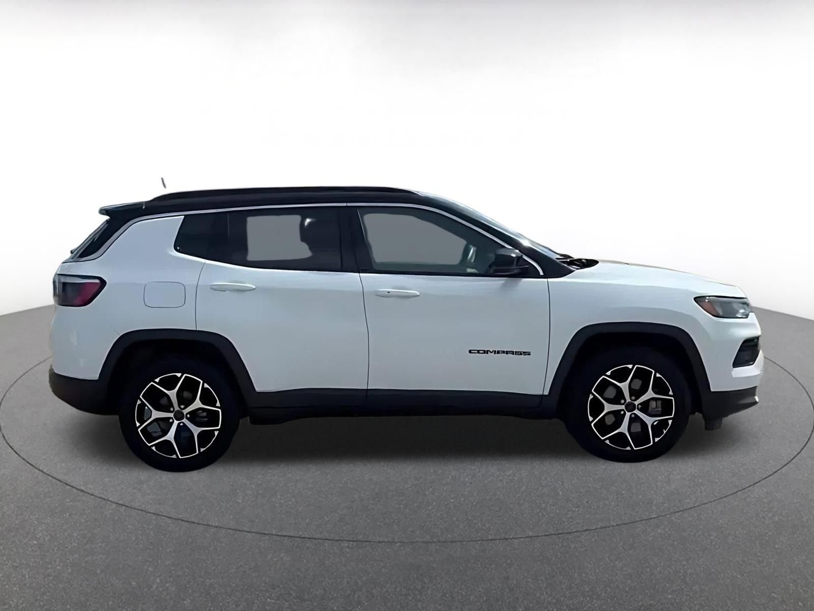 Thumbnail: 2025 Jeep Compass - 16