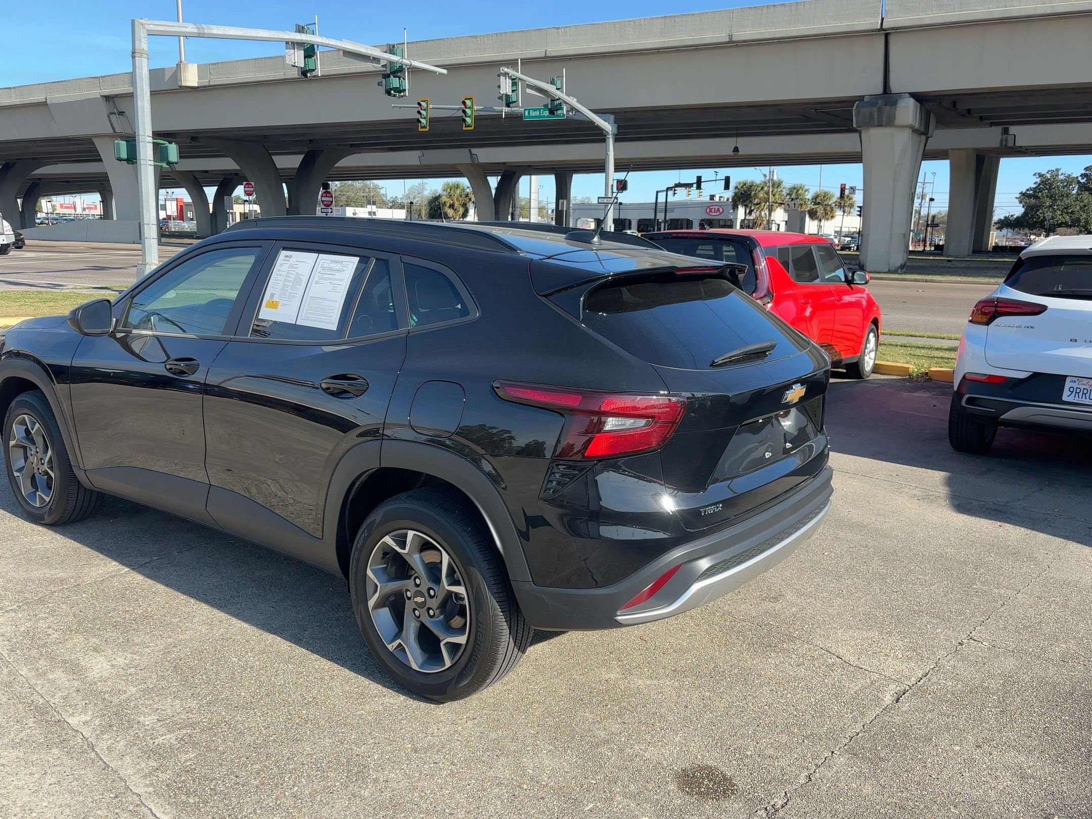 Thumbnail: 2025 Chevrolet Trax - 10