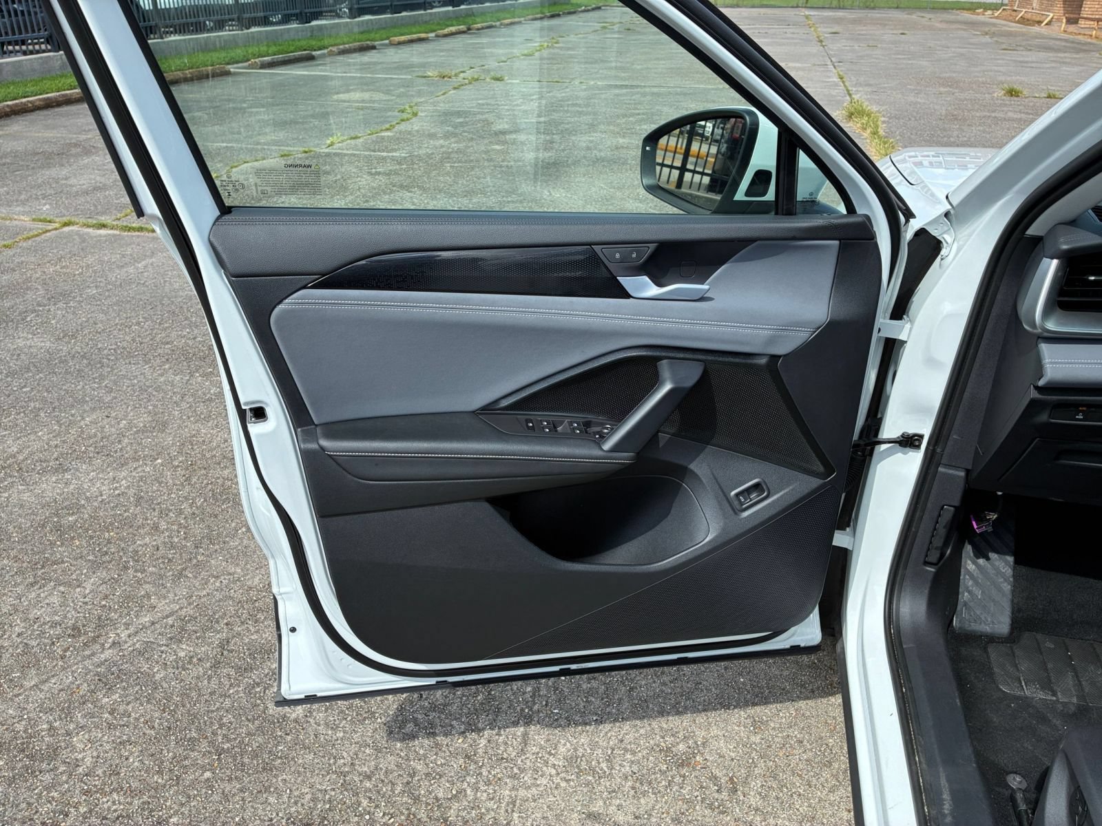 Thumbnail: 2026 Volkswagen Tiguan - 18