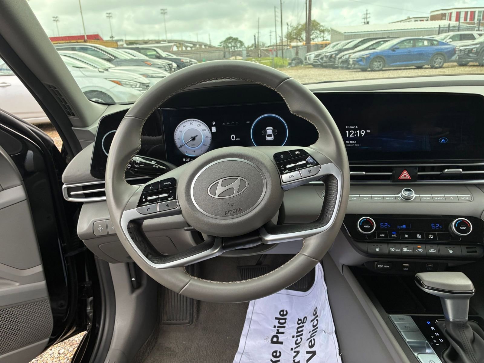 Thumbnail: 2025 Hyundai Elantra - 31