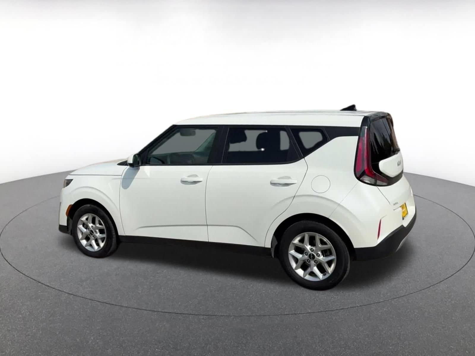 Thumbnail: 2025 Kia Soul - 10