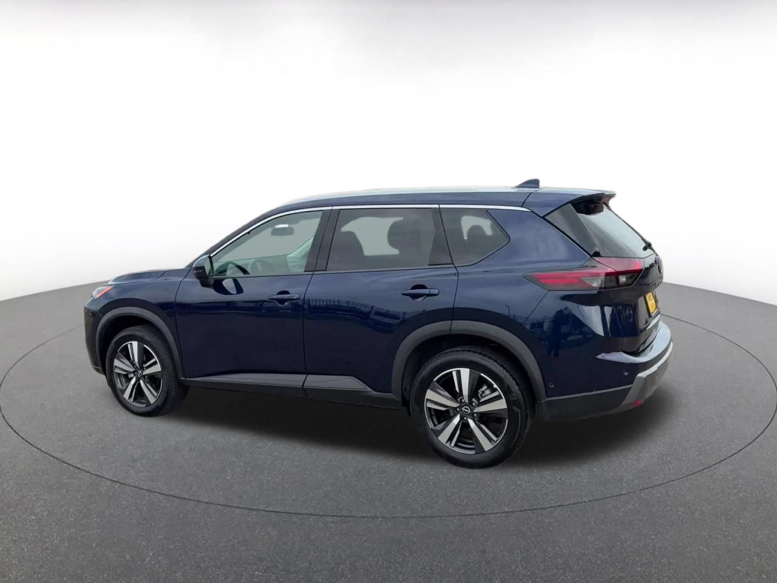 Thumbnail: 2026 Nissan Rogue - 9