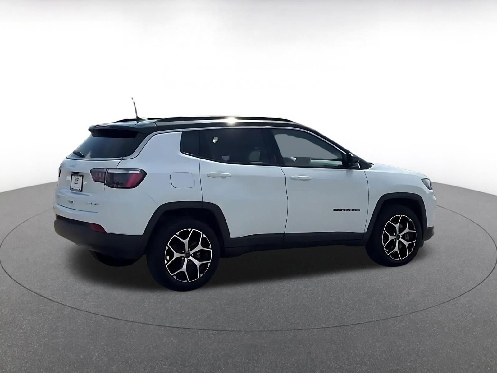 Thumbnail: 2025 Jeep Compass - 14