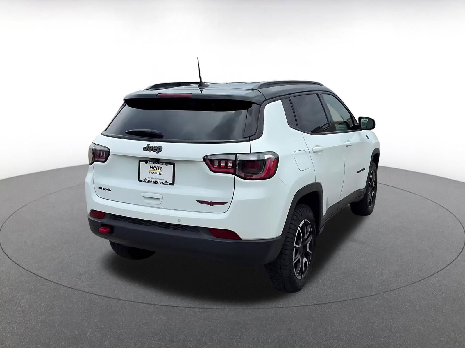 Thumbnail: 2025 Jeep Compass - 14