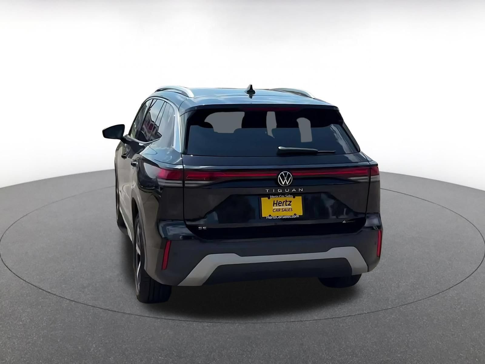 Thumbnail: 2026 Volkswagen Tiguan - 10