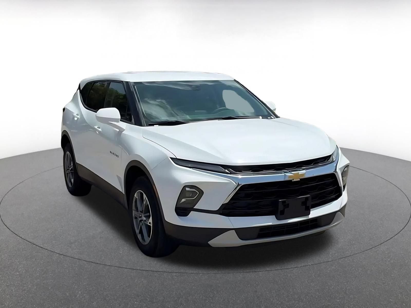 Thumbnail: 2025 Chevrolet Blazer - 3