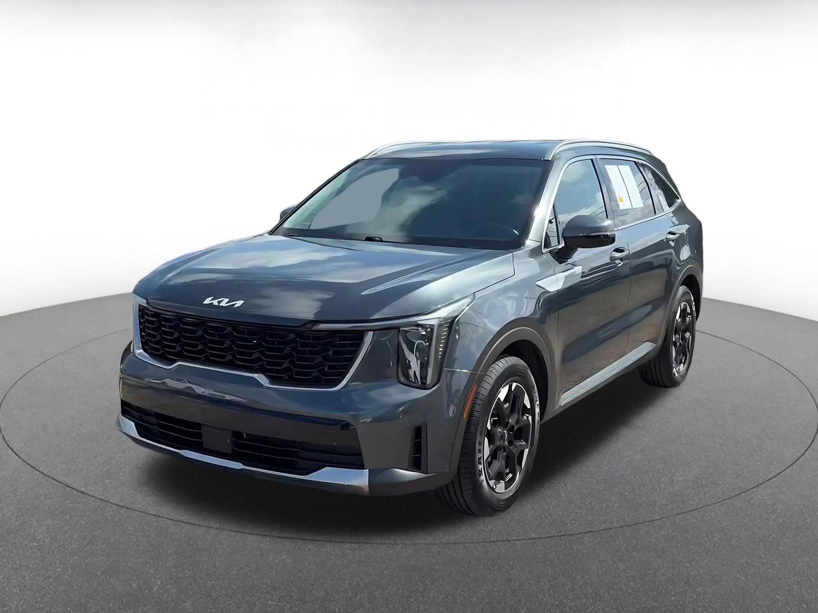 Thumbnail: 2024 Kia Sorento - 7