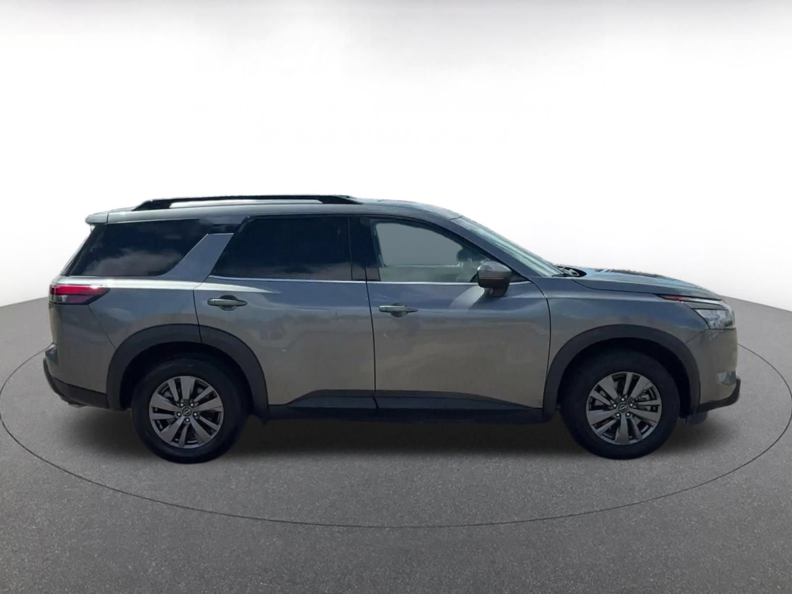 Thumbnail: 2025 Nissan Pathfinder - 16