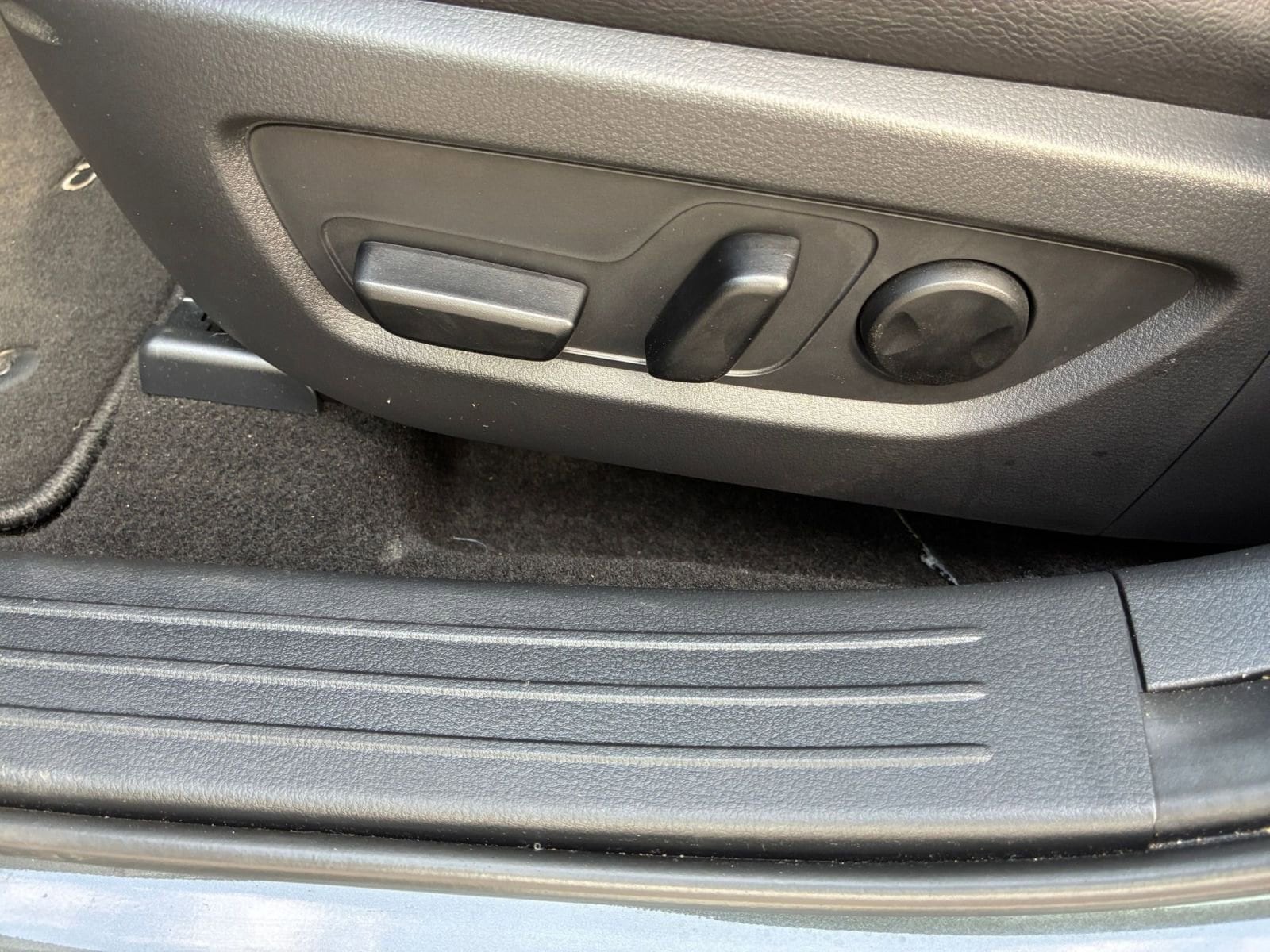 Thumbnail: 2025 Mazda CX-50 - 23