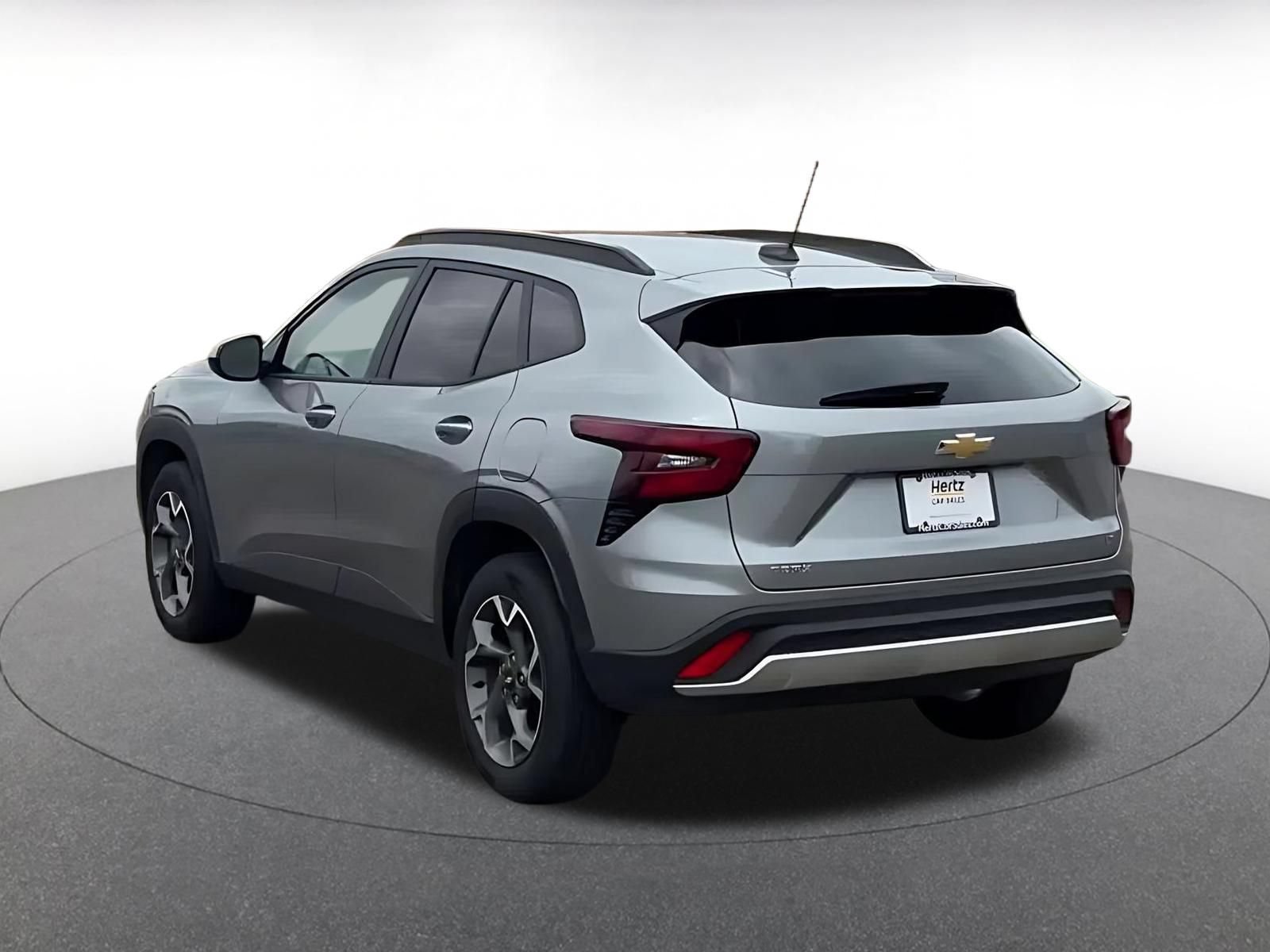 Thumbnail: 2025 Chevrolet Trax - 11