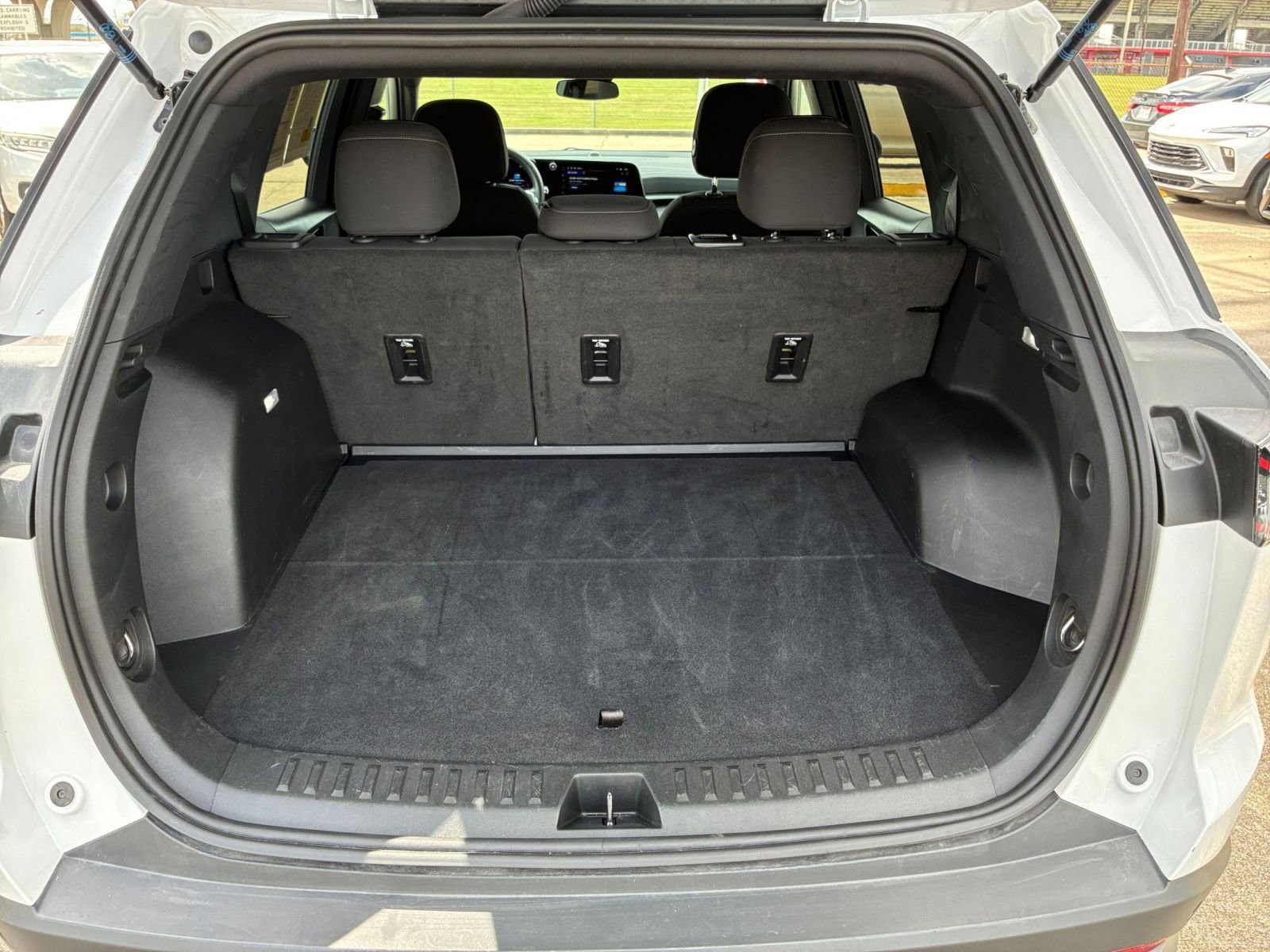 Thumbnail: 2025 Chevrolet Equinox - 31