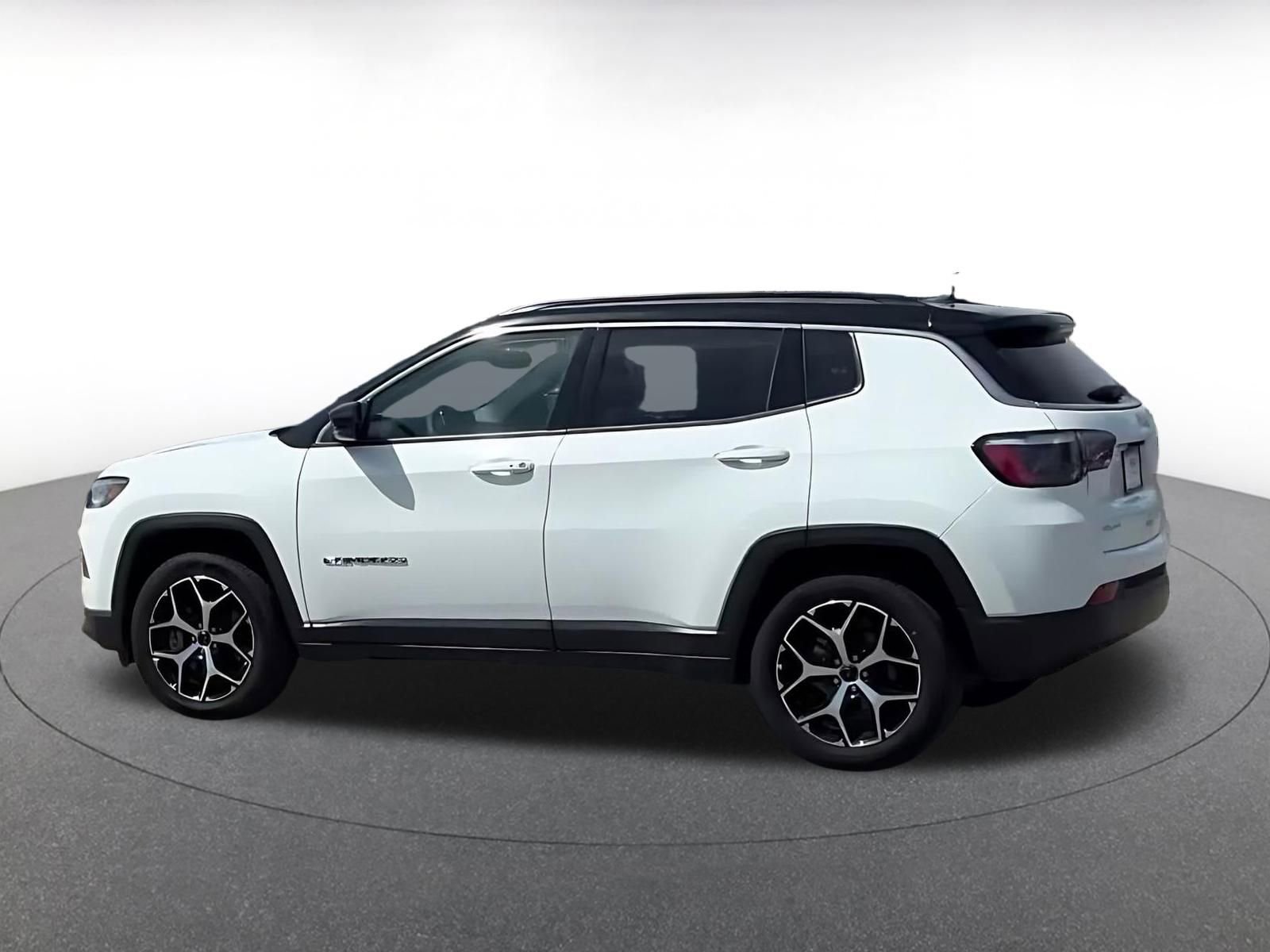 Thumbnail: 2025 Jeep Compass - 10