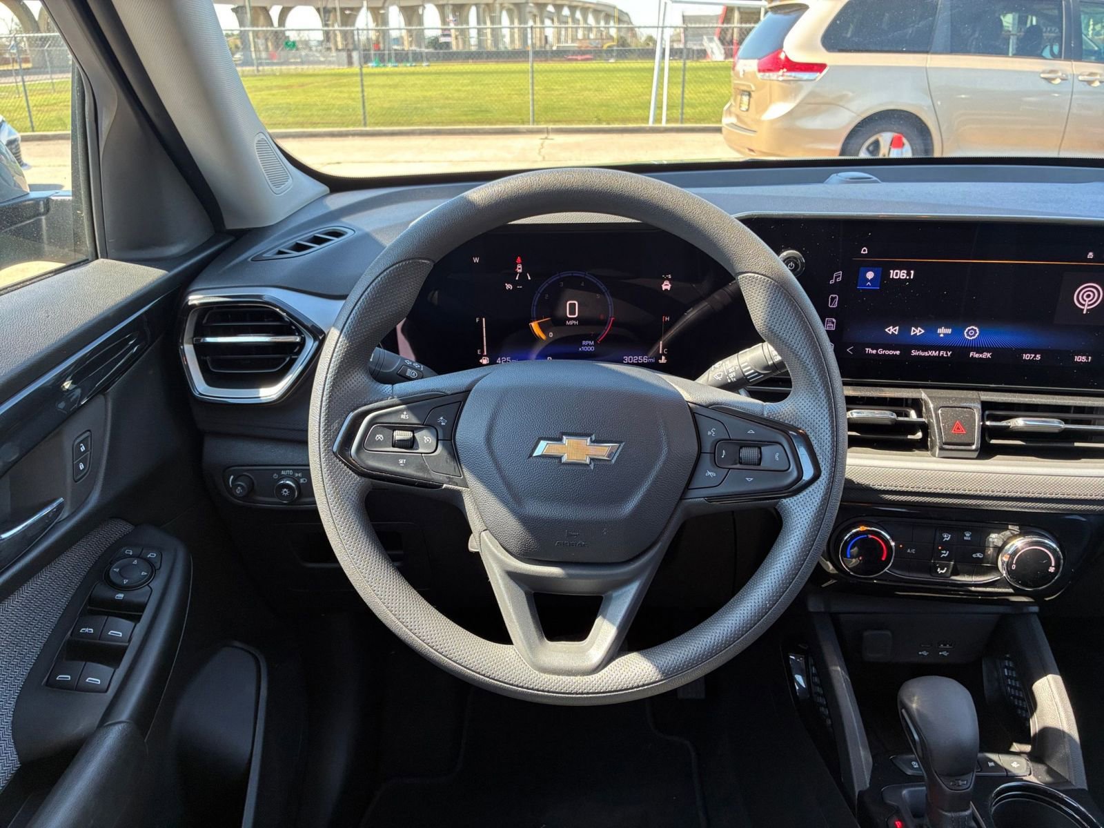 Thumbnail: 2025 Chevrolet TrailBlazer - 32