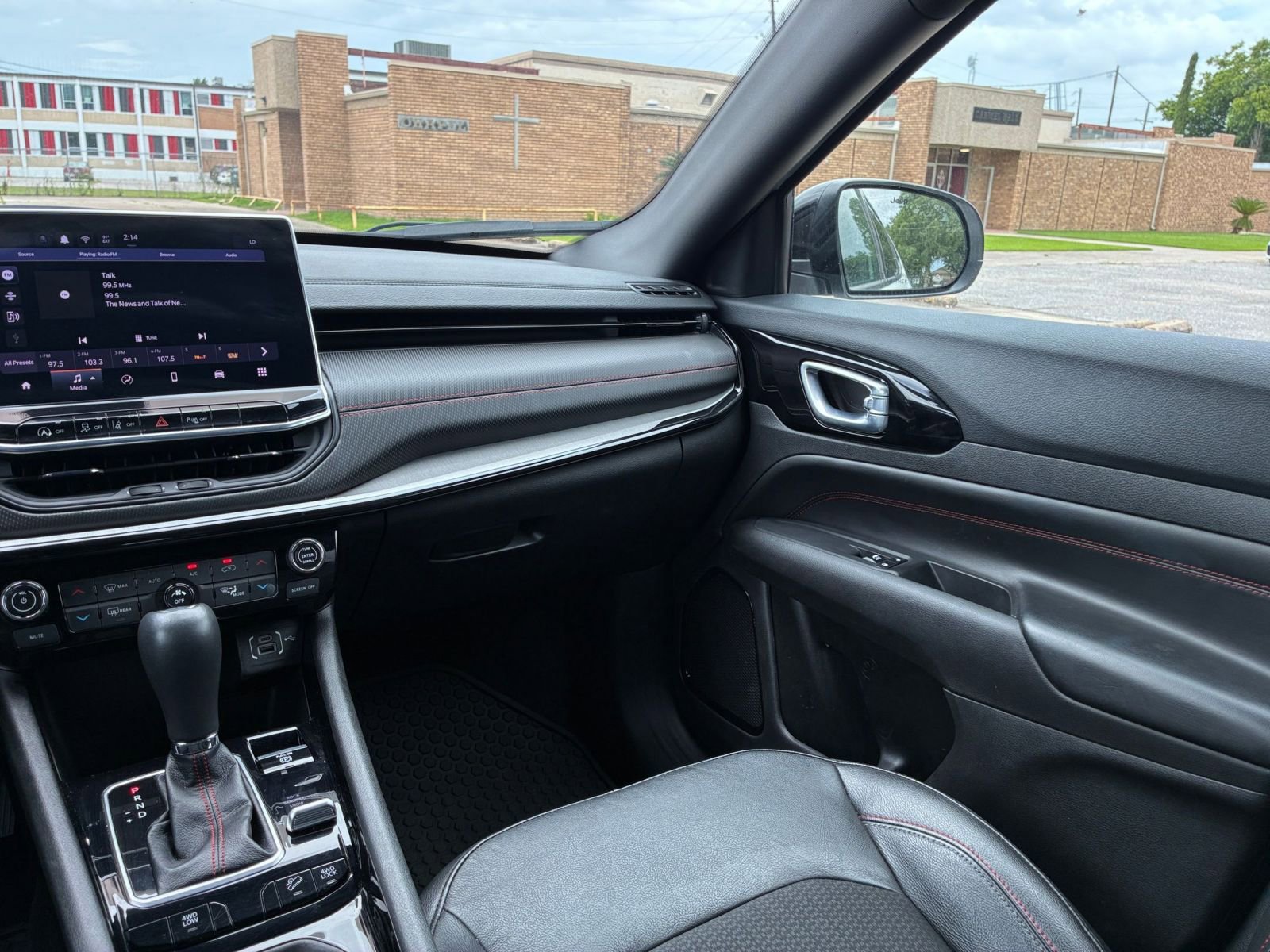 Thumbnail: 2025 Jeep Compass - 34