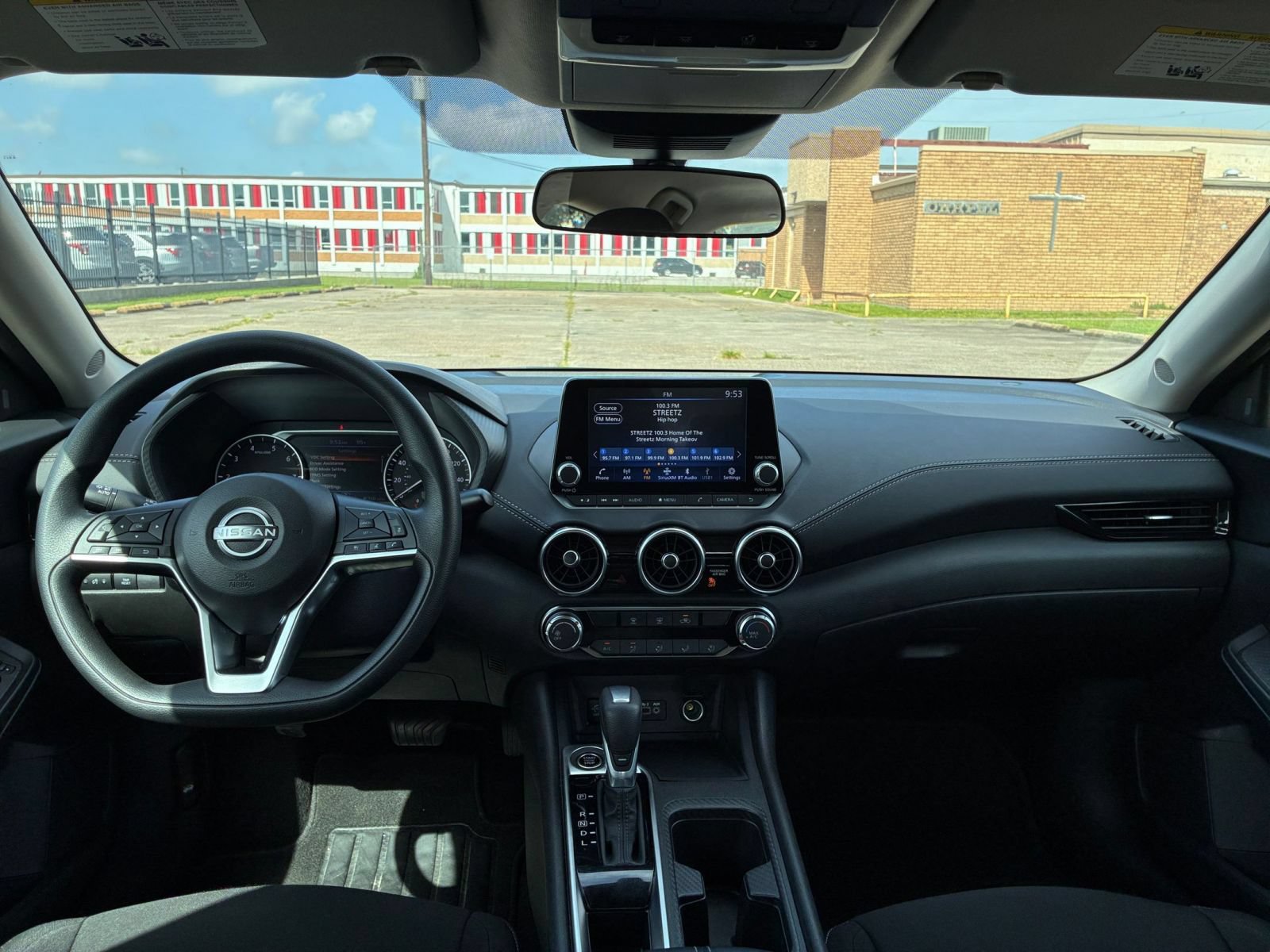 Thumbnail: 2025 Nissan Sentra - 31