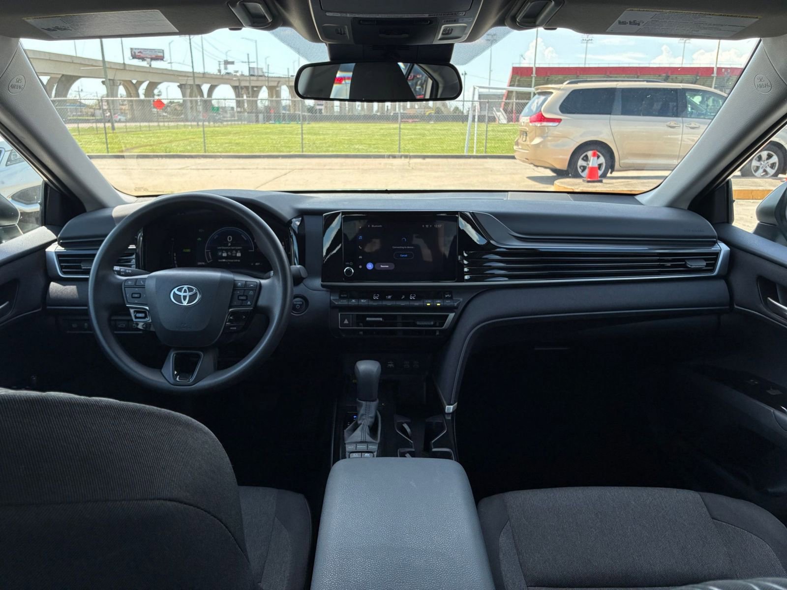 Thumbnail: 2025 Toyota Camry - 32