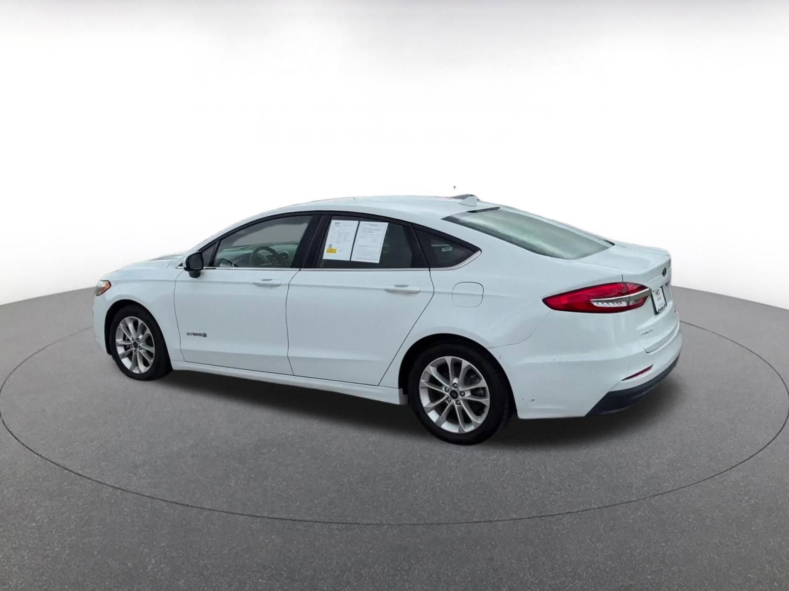 Thumbnail: 2019 Ford Fusion - 10
