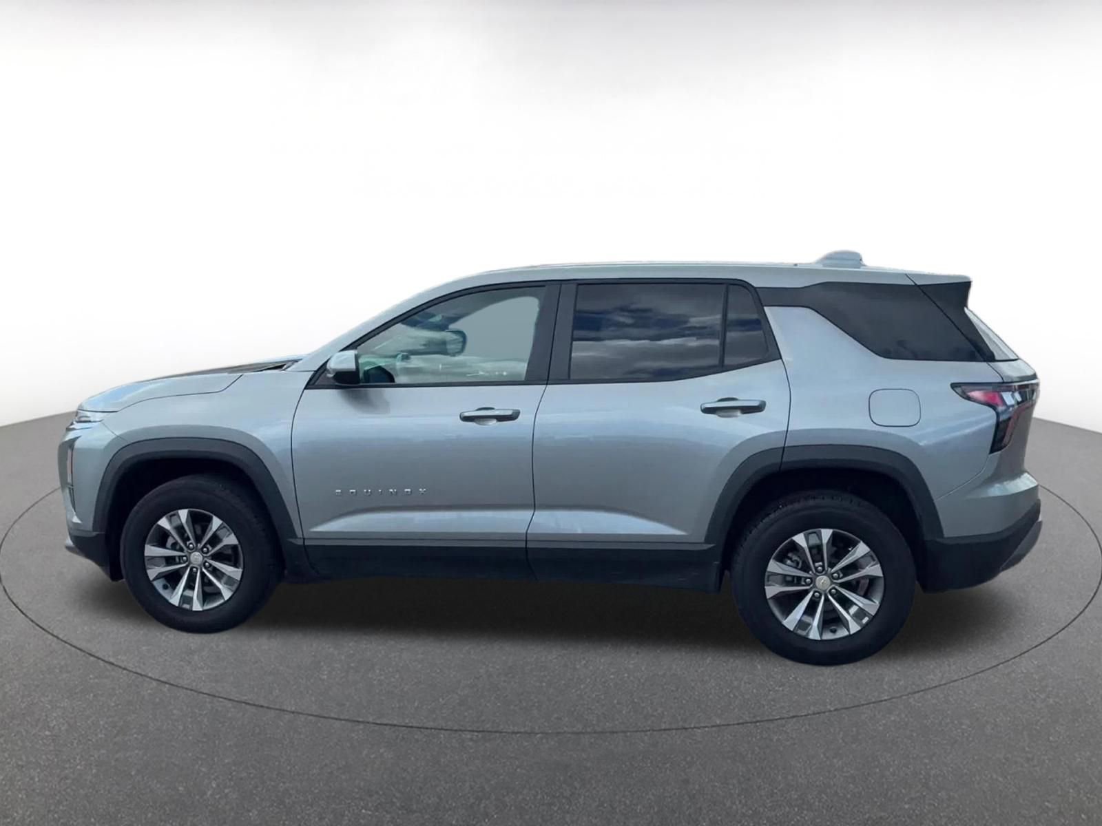 Thumbnail: 2025 Chevrolet Equinox - 9