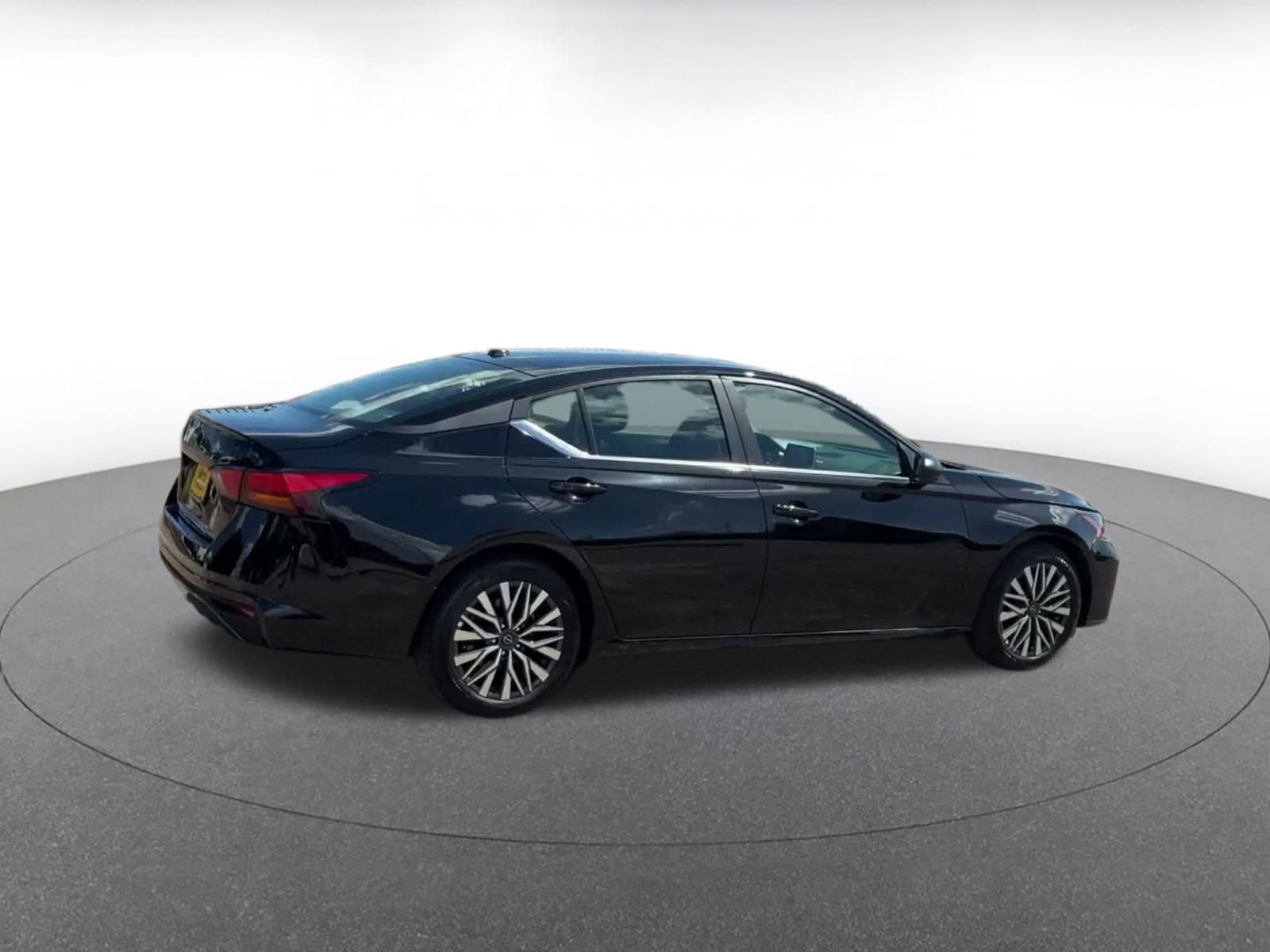 Thumbnail: 2026 Nissan Altima - 15