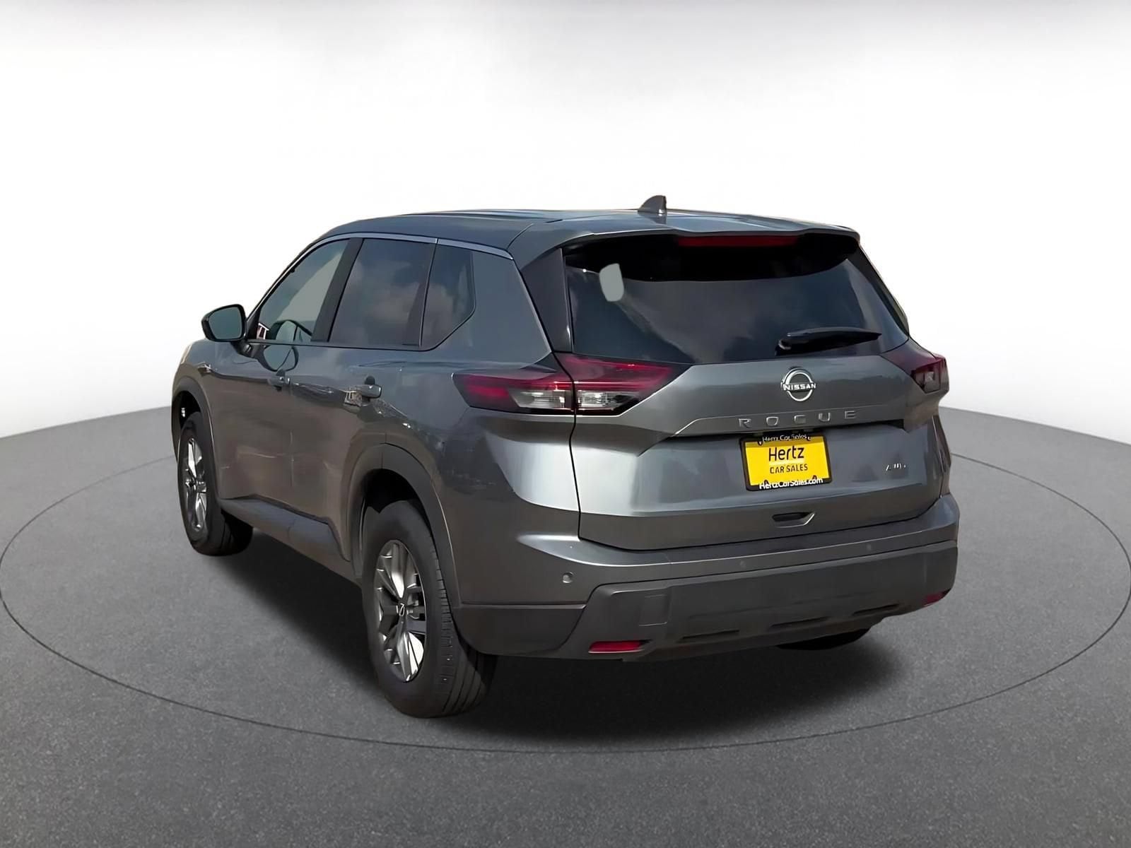 Thumbnail: 2026 Nissan Rogue - 10