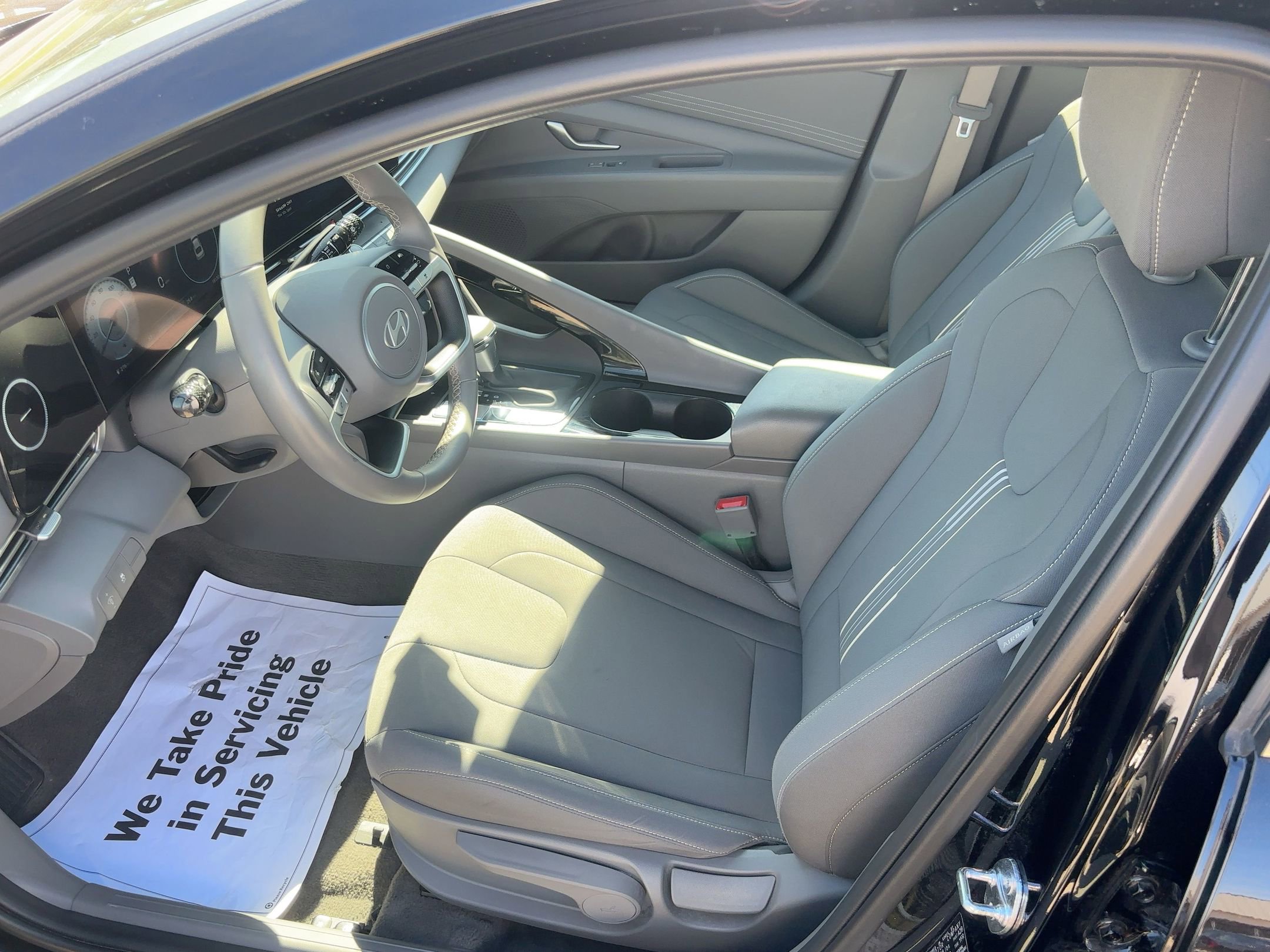 Thumbnail: 2025 Hyundai Elantra - 10