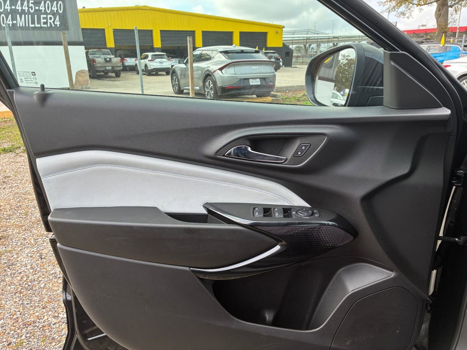 Thumbnail: 2025 Chevrolet Trax - 18