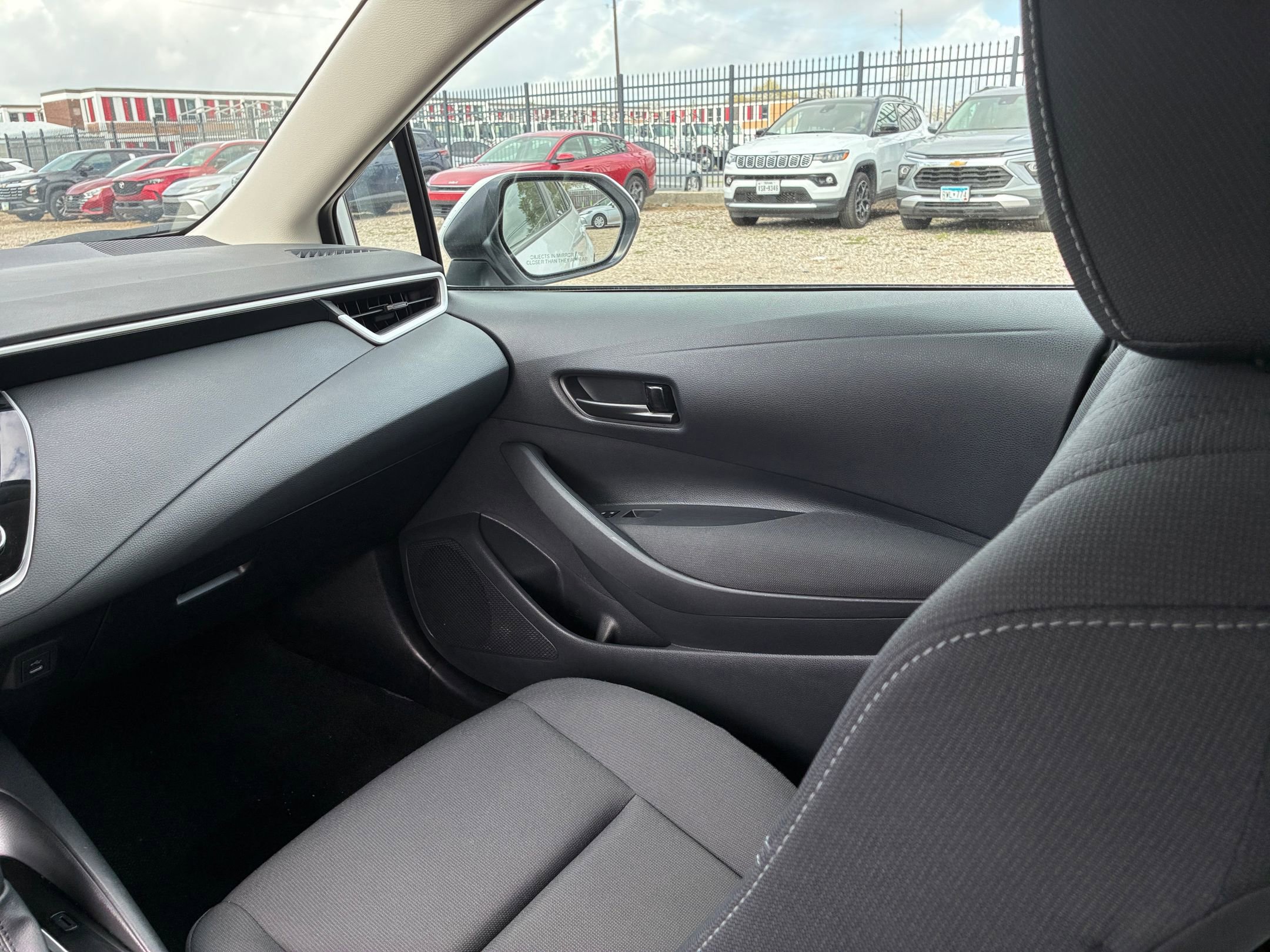 Thumbnail: 2025 Toyota Corolla - 33