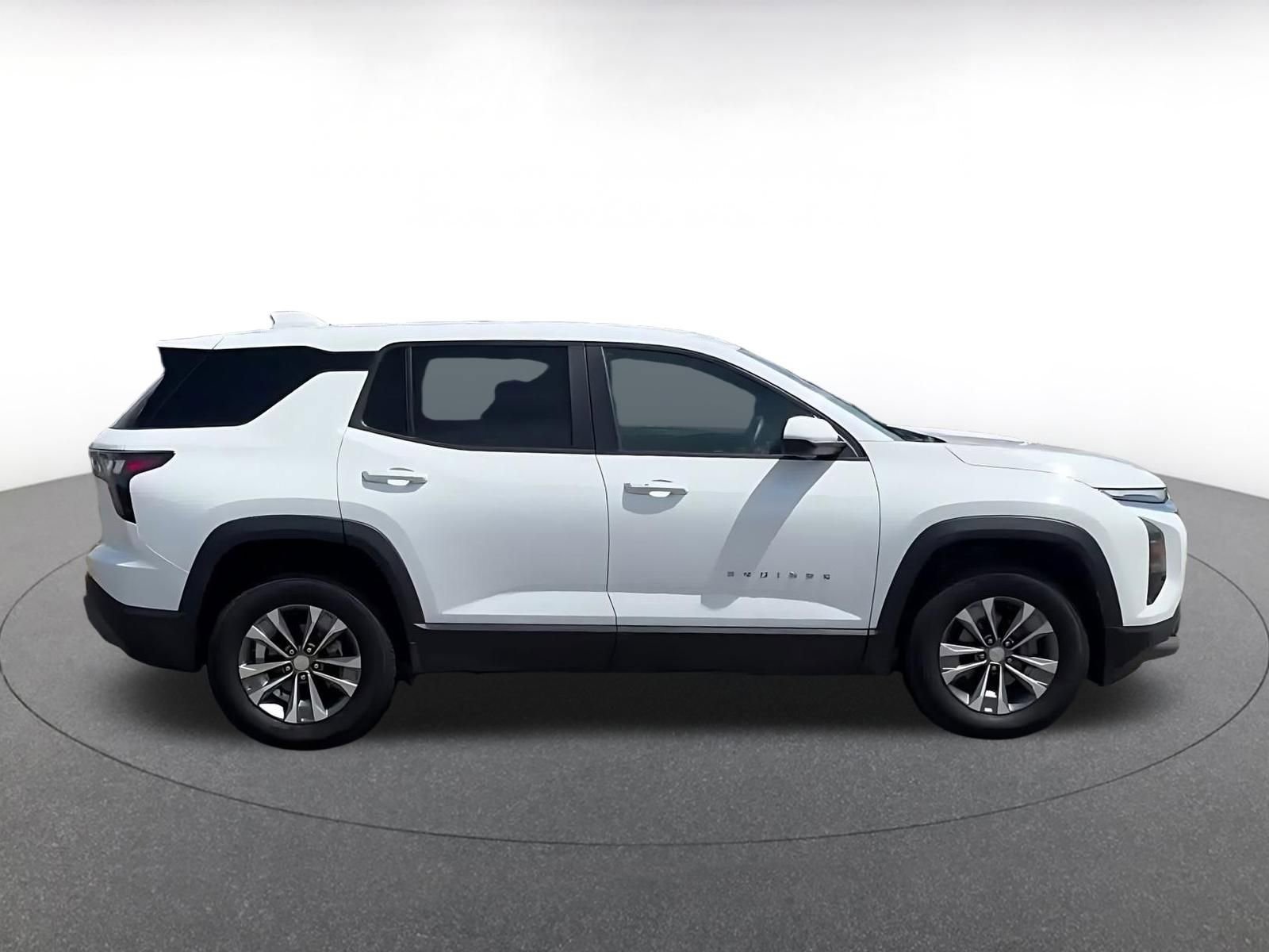 Thumbnail: 2025 Chevrolet Equinox - 16