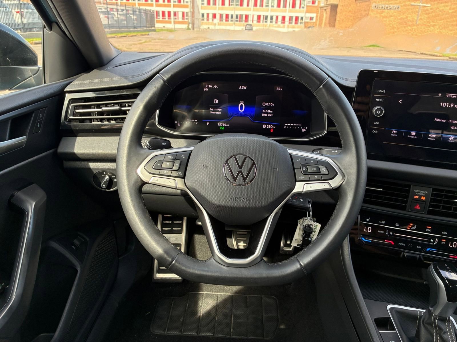 Thumbnail: 2025 Volkswagen Jetta - 32