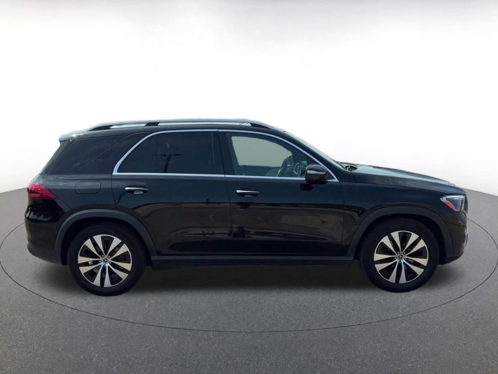 Thumbnail: 2026 Mercedes-Benz GLE - 15