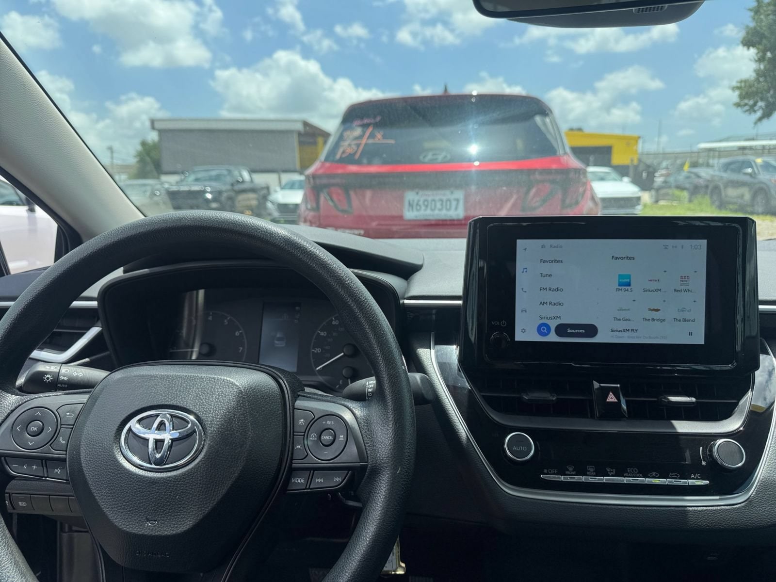 Thumbnail: 2025 Toyota Corolla - 33