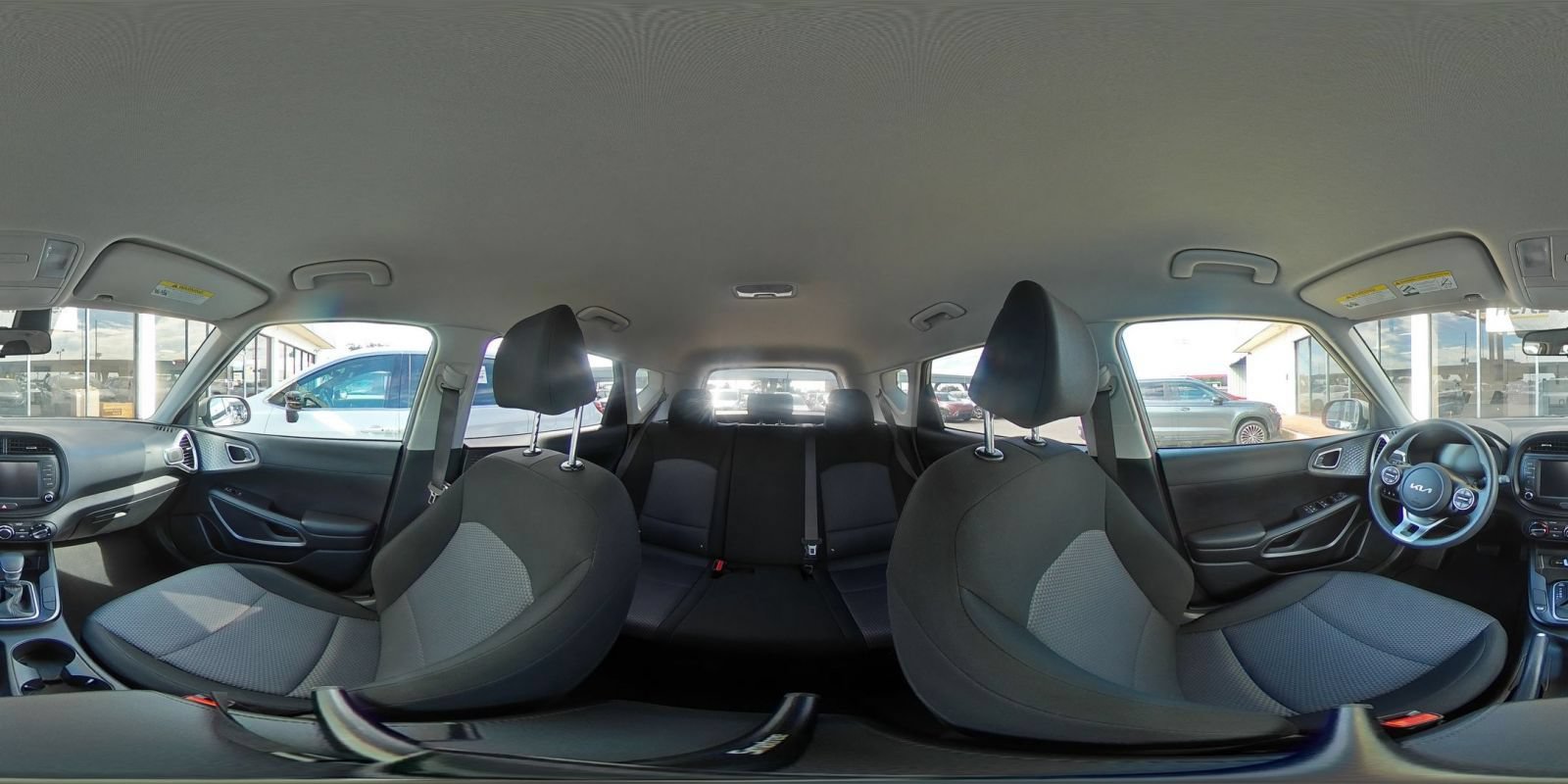 2025 Kia Soul LX - Photo 39