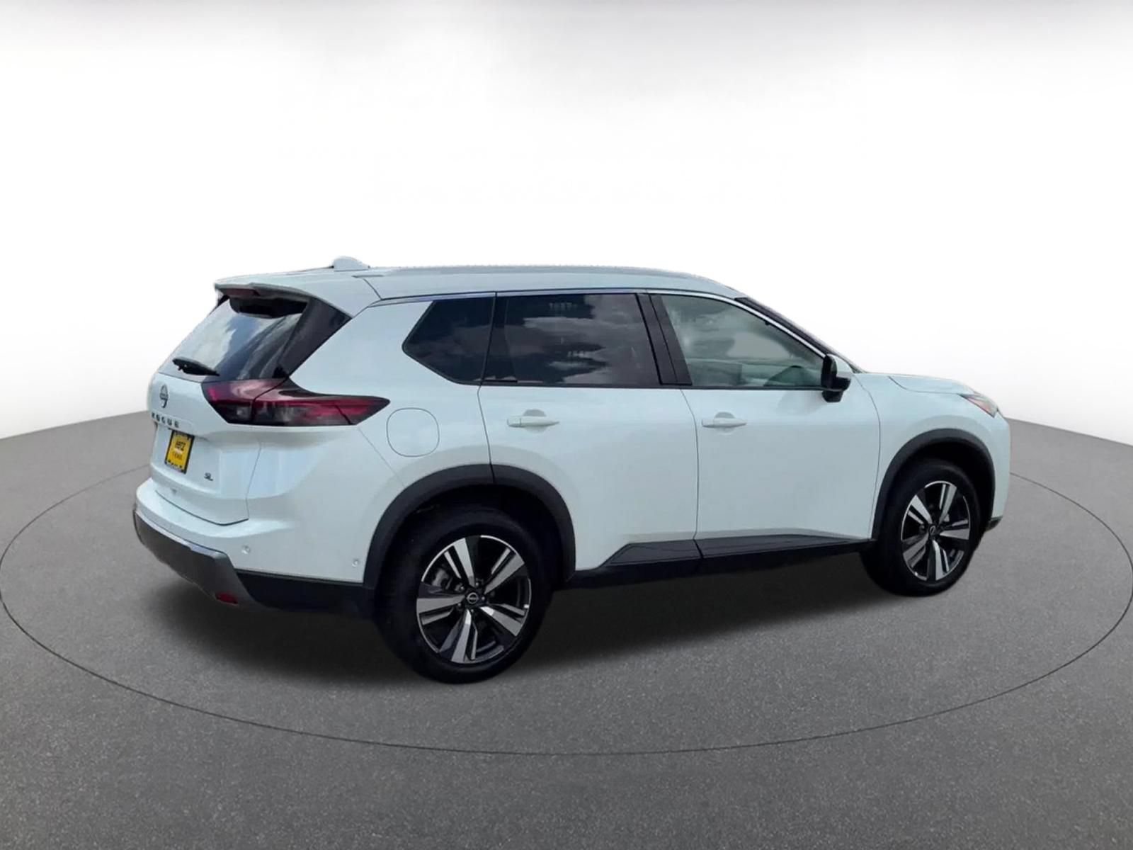 Thumbnail: 2026 Nissan Rogue - 15