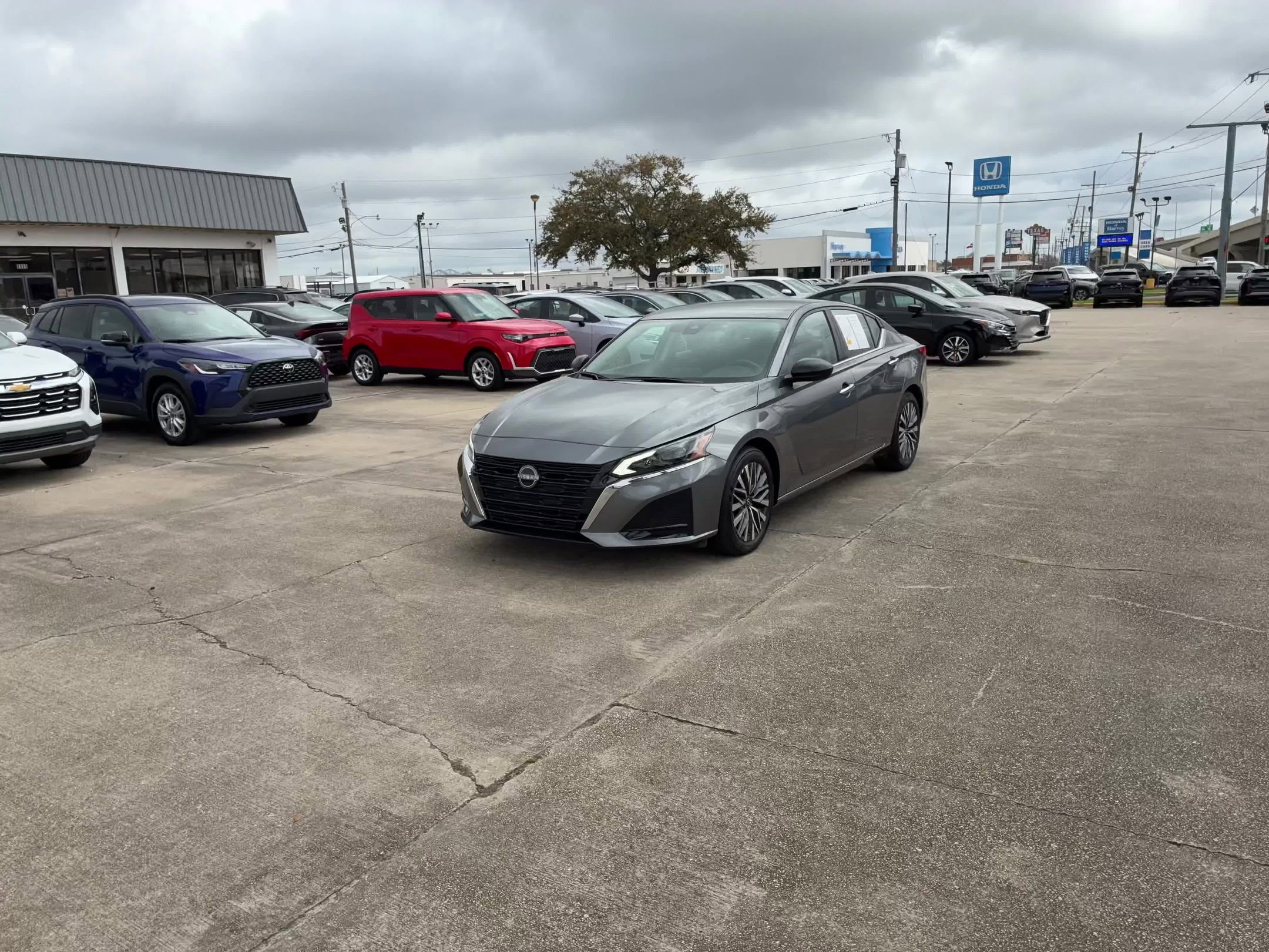 Thumbnail: 2025 Nissan Altima - 7