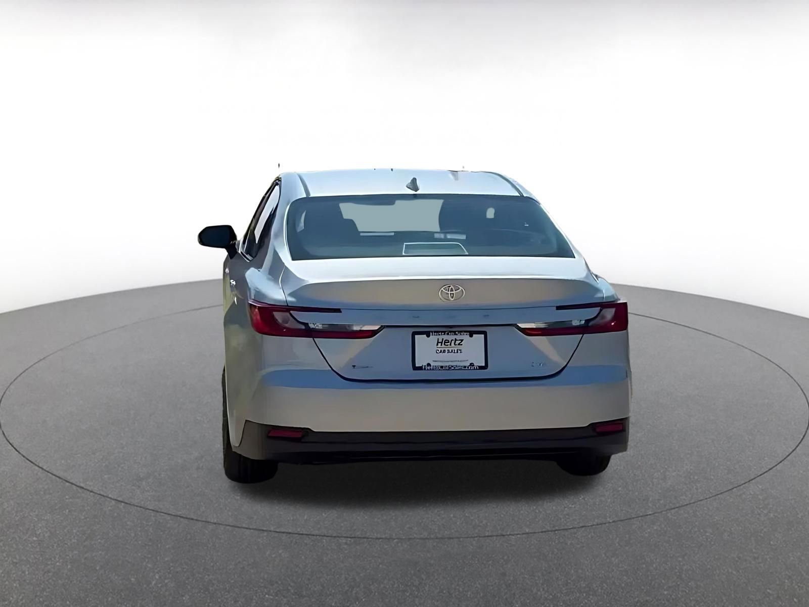 Thumbnail: 2025 Toyota Camry - 10