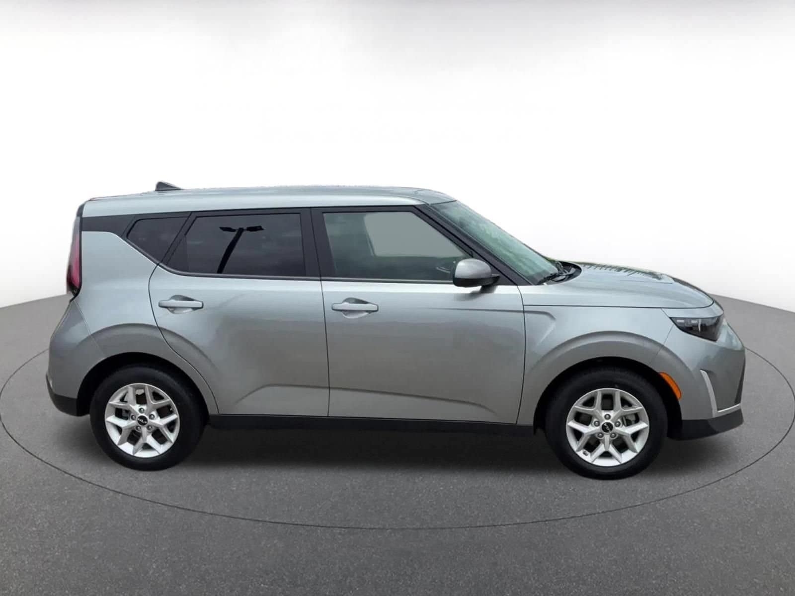Thumbnail: 2025 Kia Soul - 16