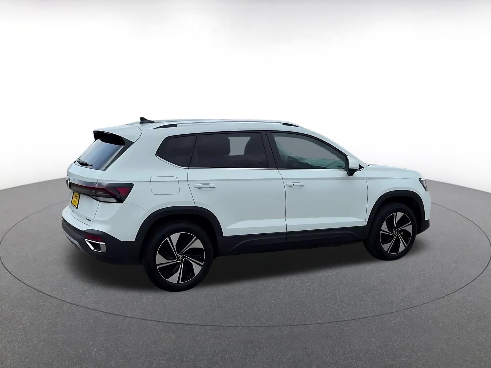 Thumbnail: 2026 Volkswagen Taos - 15