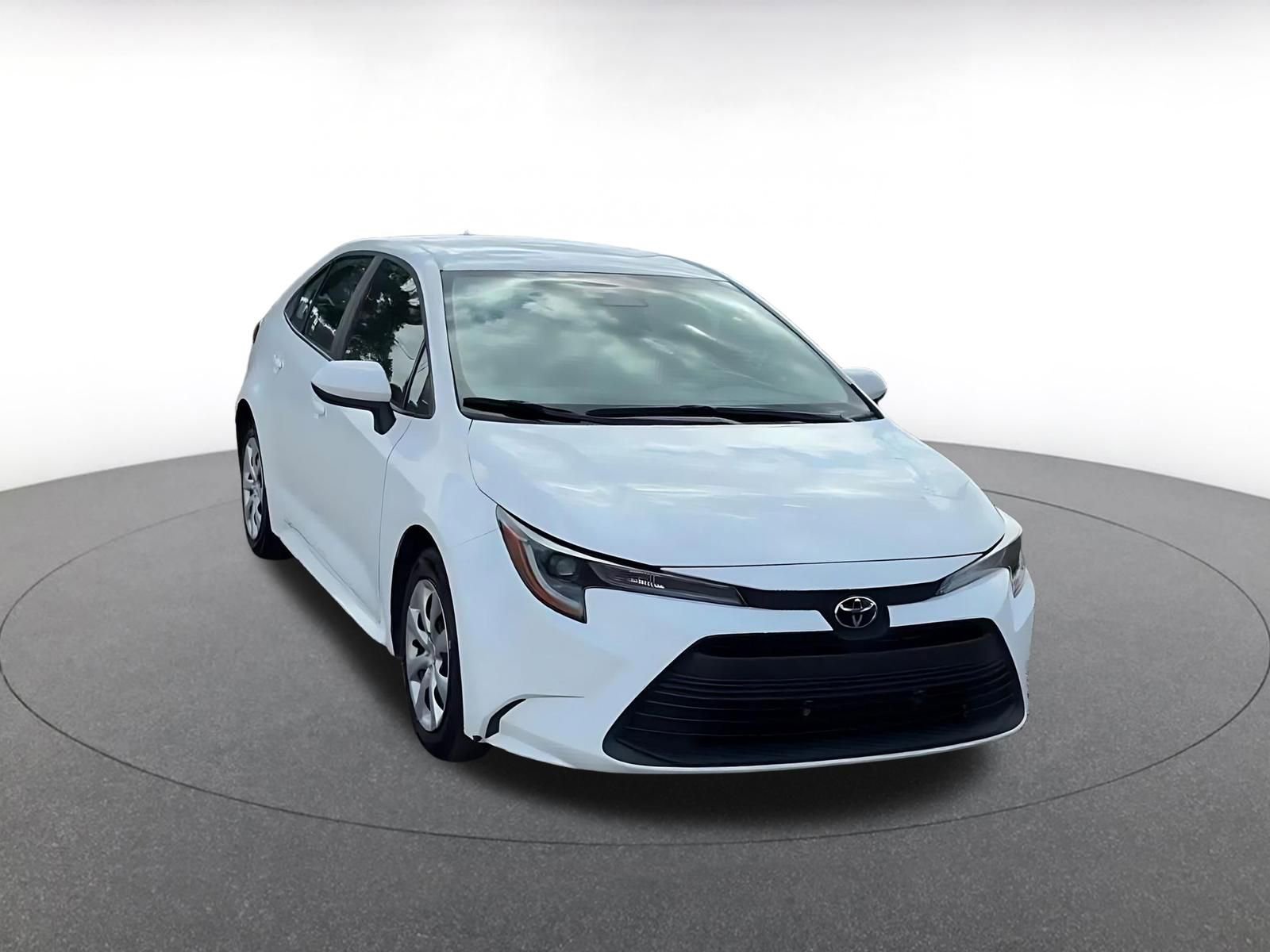 Thumbnail: 2025 Toyota Corolla - 3