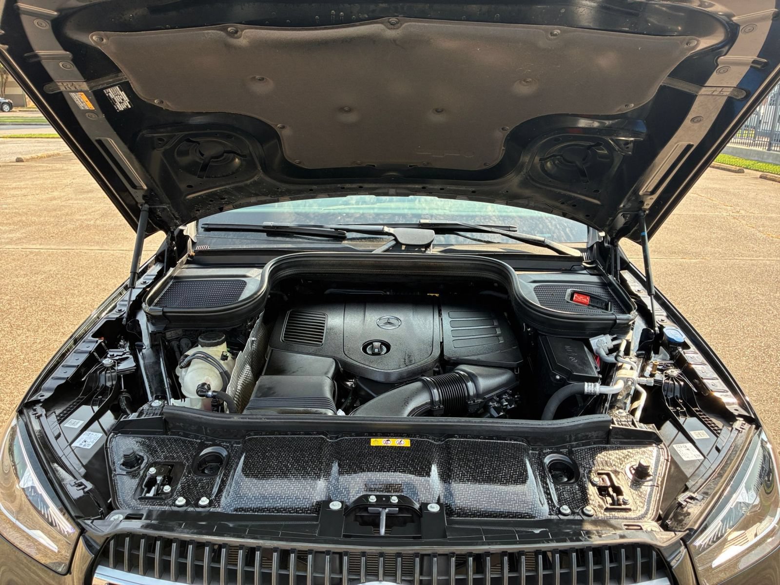 Thumbnail: 2026 Mercedes-Benz GLE - 34