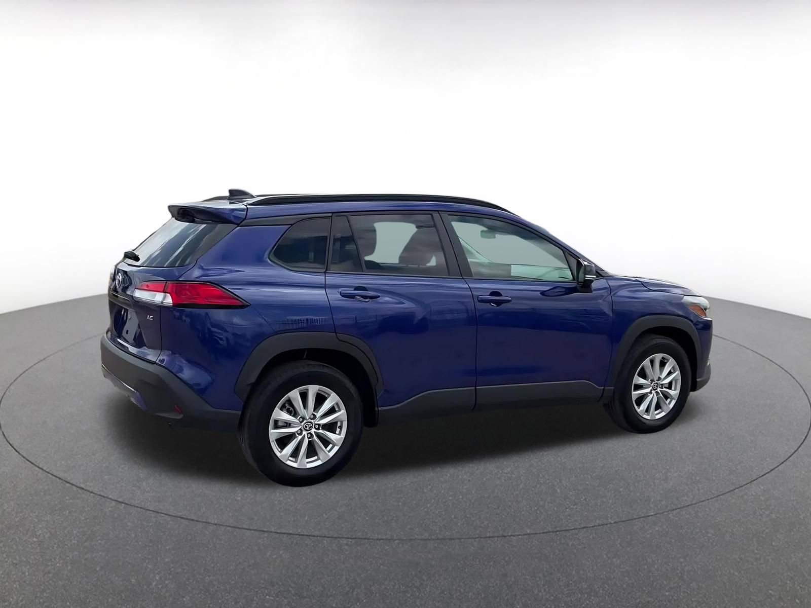 Thumbnail: 2025 Toyota Corolla Cross - 15