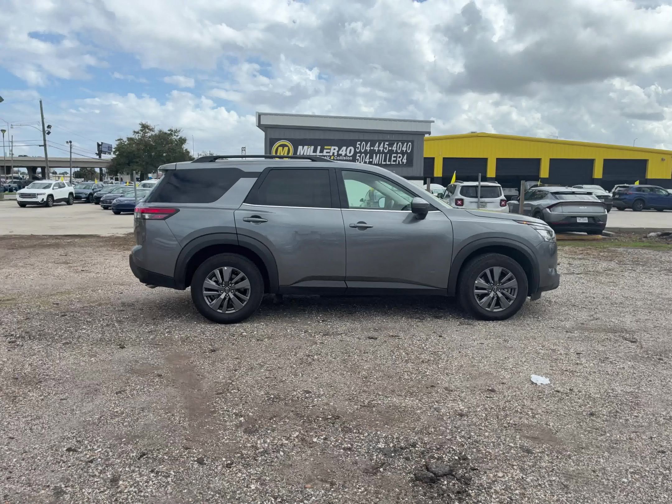 Thumbnail: 2025 Nissan Pathfinder - 4