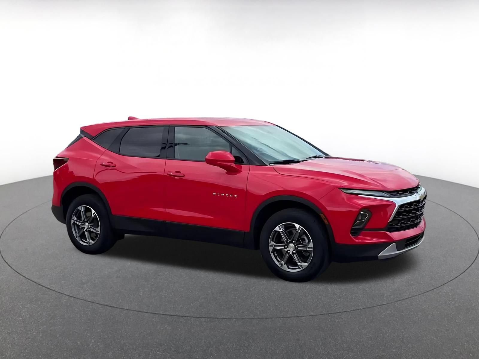 Thumbnail: 2026 Chevrolet Blazer - 2