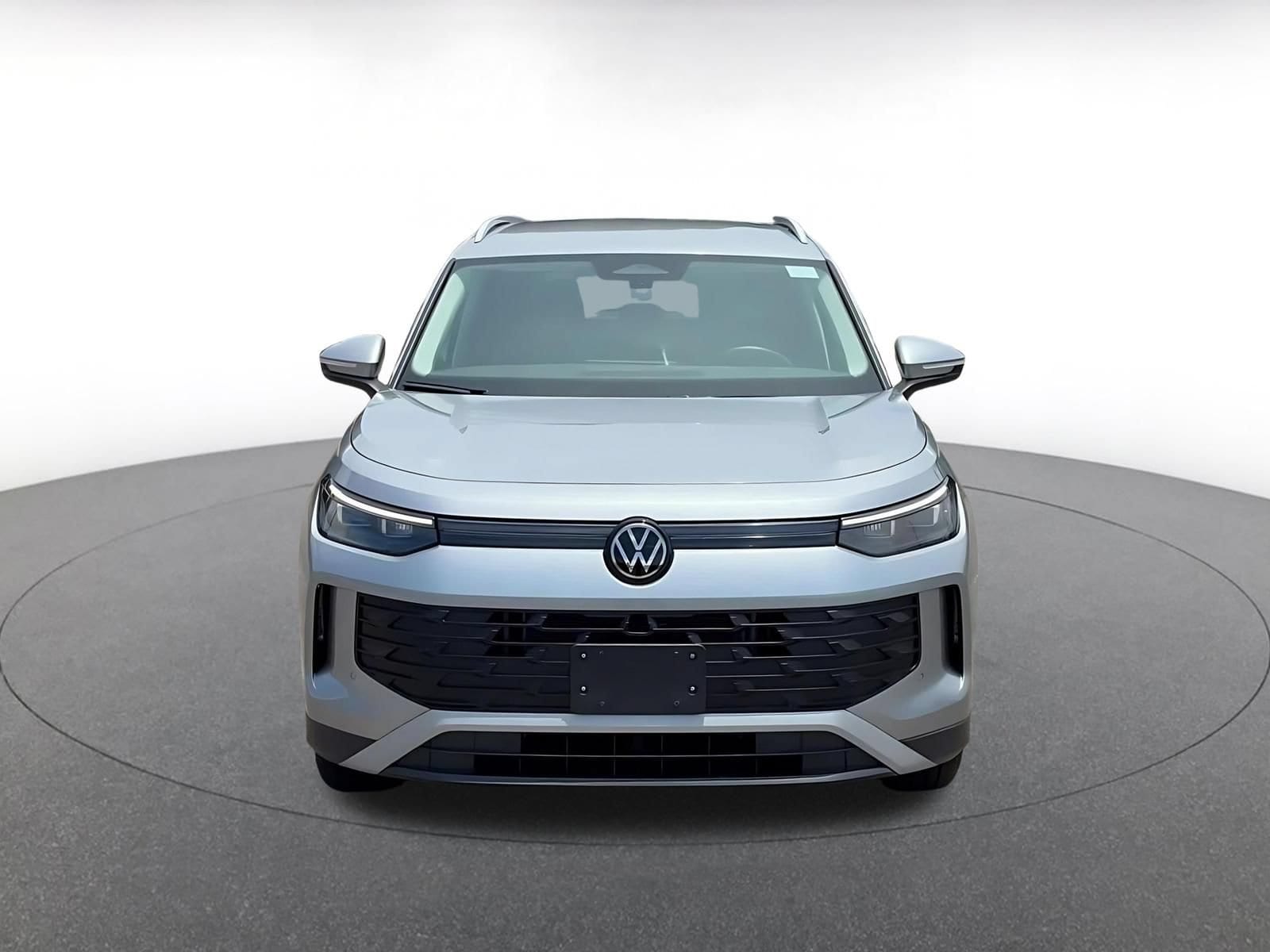 Thumbnail: 2026 Volkswagen Tiguan - 4