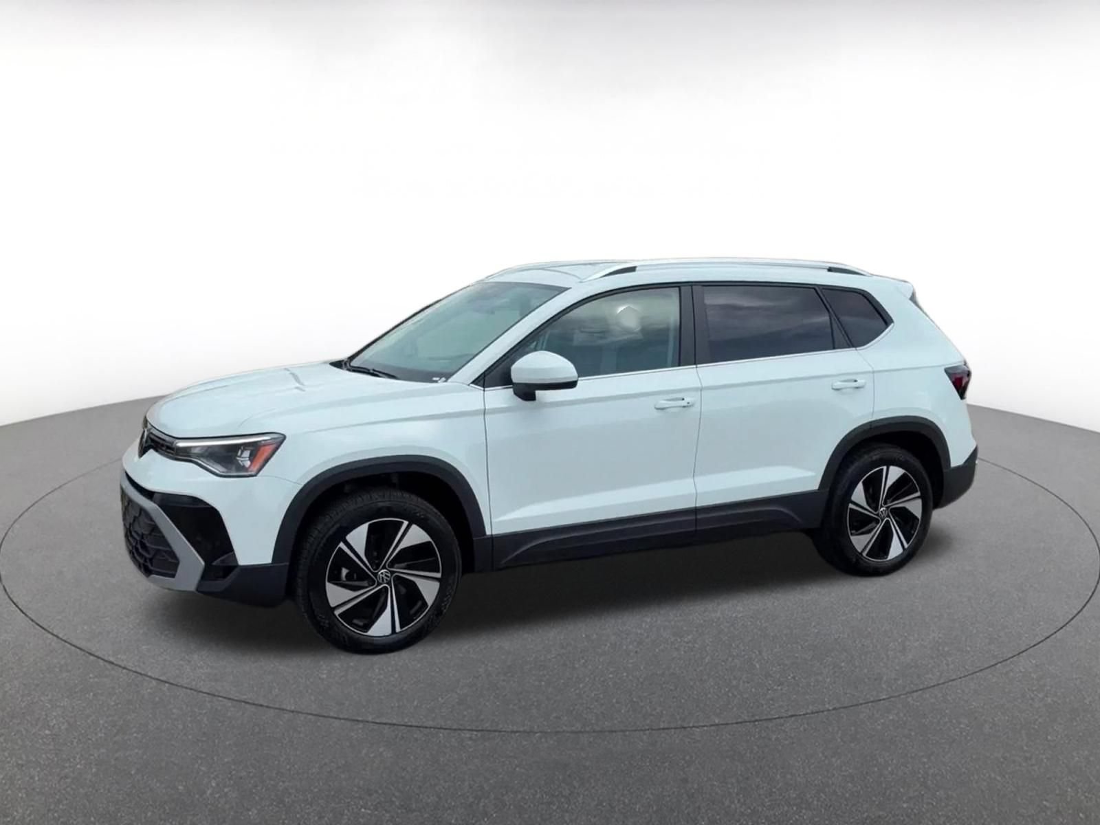 Thumbnail: 2026 Volkswagen Taos - 8