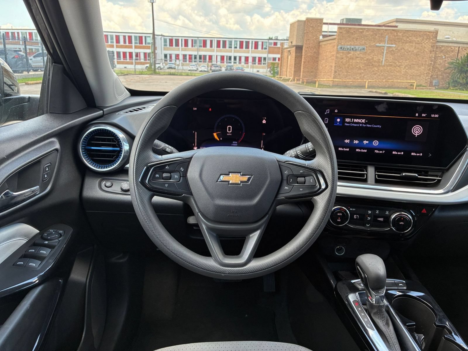 Thumbnail: 2025 Chevrolet Trax - 33