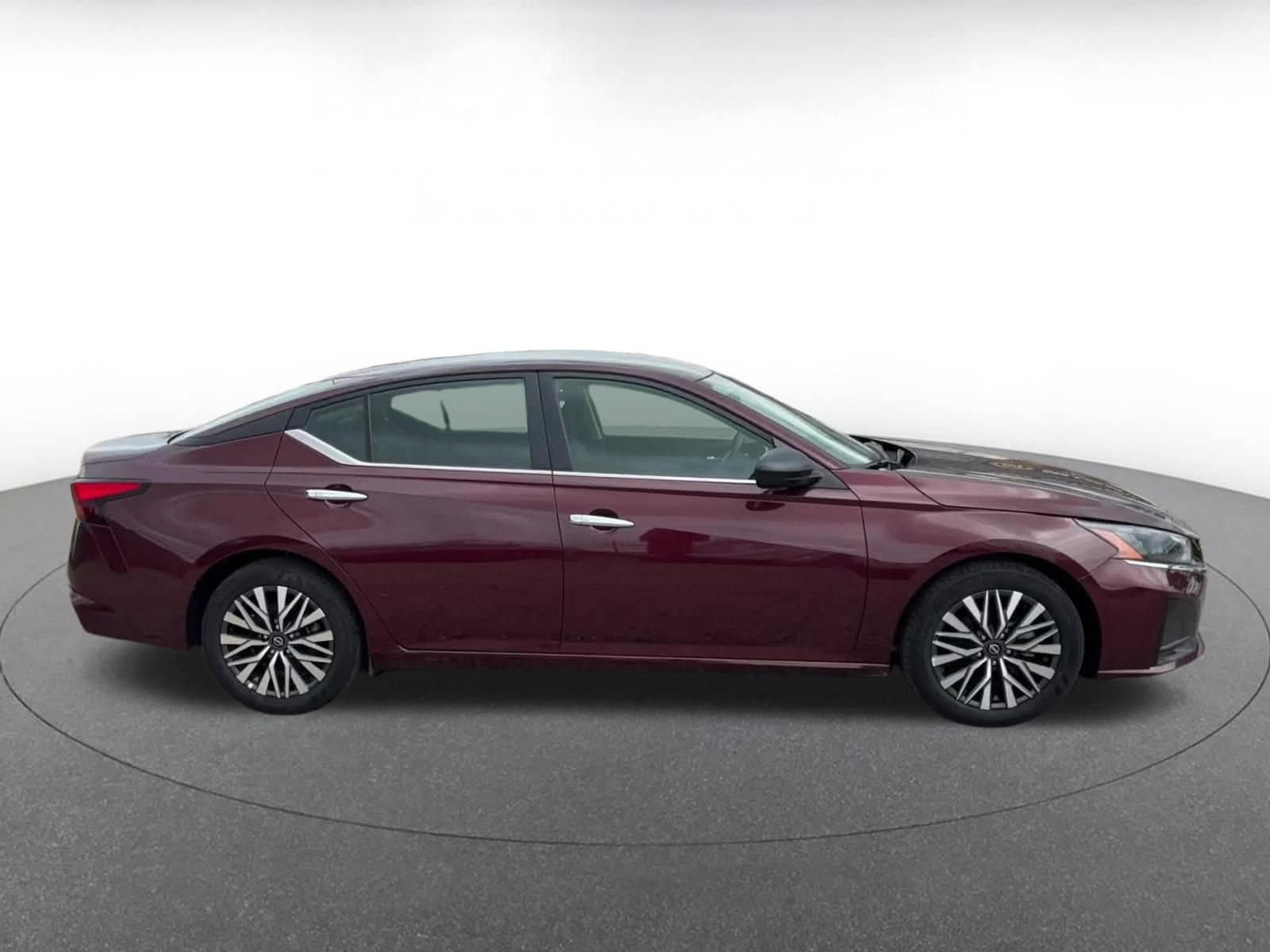 Thumbnail: 2025 Nissan Altima - 13